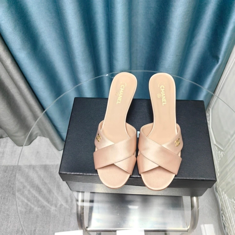 TopPick Chxnxl Slippers 130559
