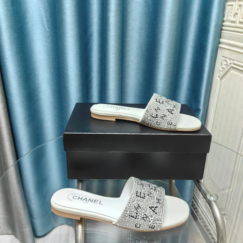 Soft Chxnxl Slippers 130544