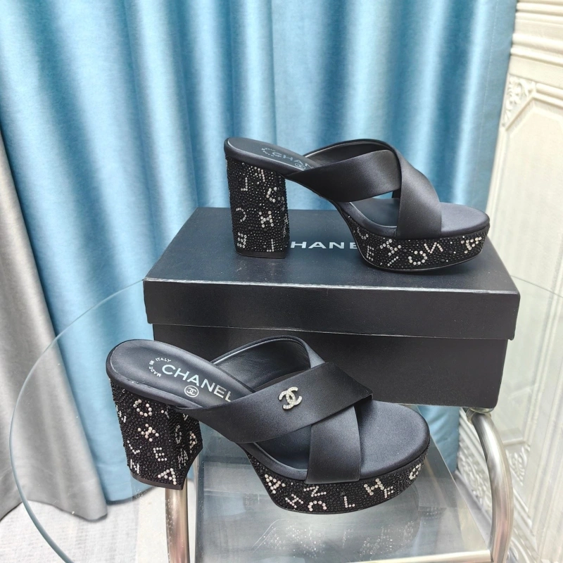 Trendsetting Chxnxl Sandals 131054