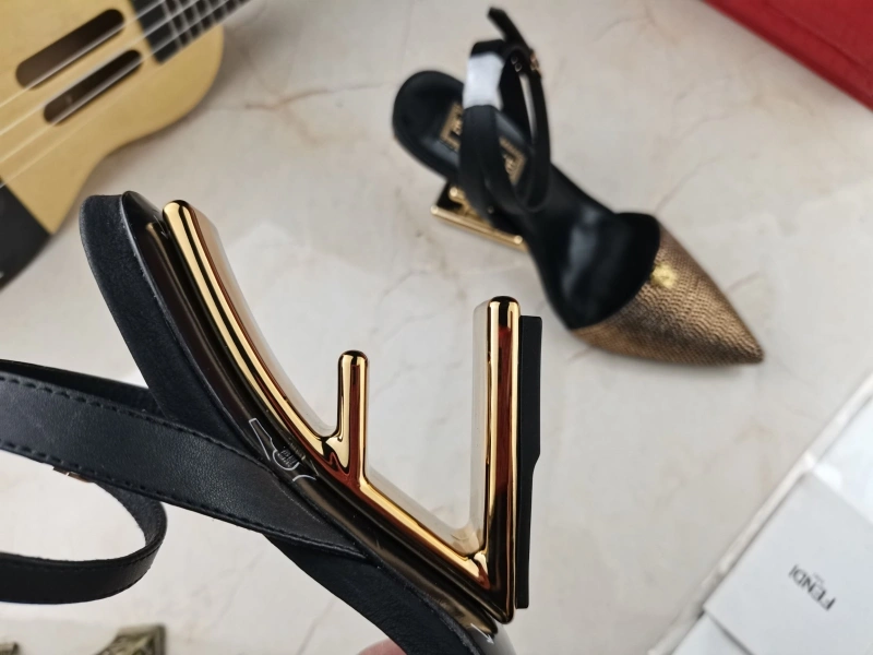 Sleek Gxvxnchy High Heels 154550