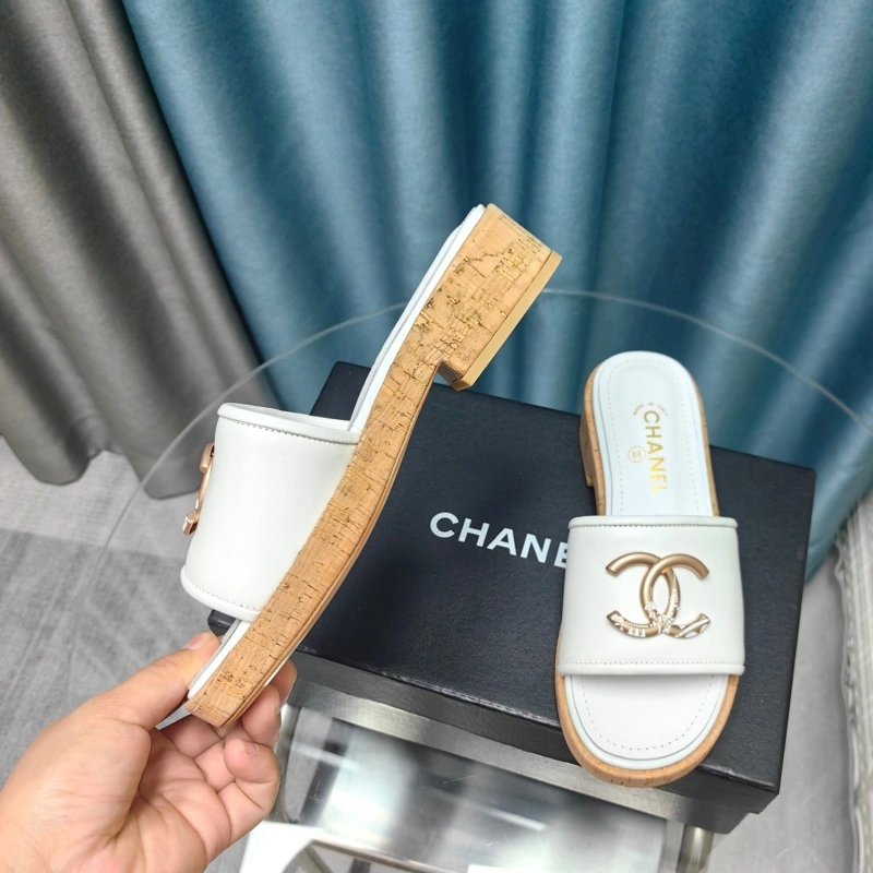 ModernLook Chxnxl Slippers 130550