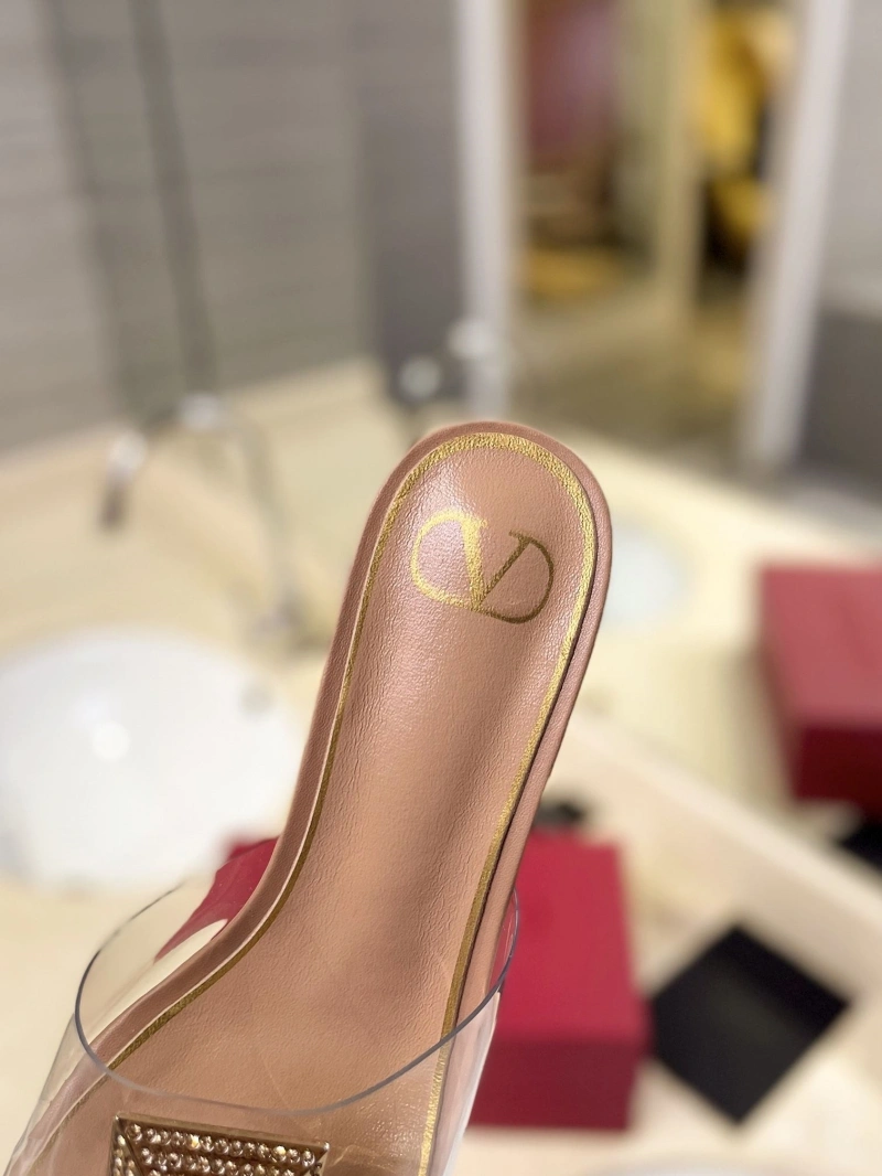 ModernLook Vxlxntino Slippers 231795