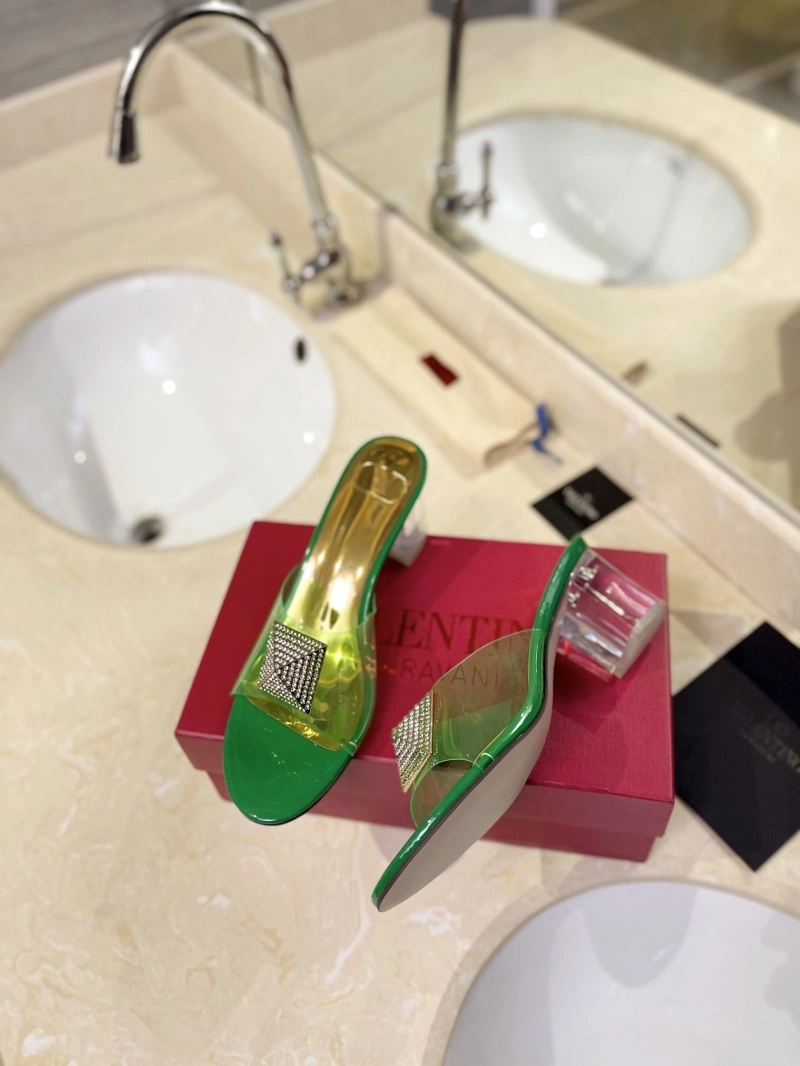 Vxlxntino Slippers GoAnywhere 231790