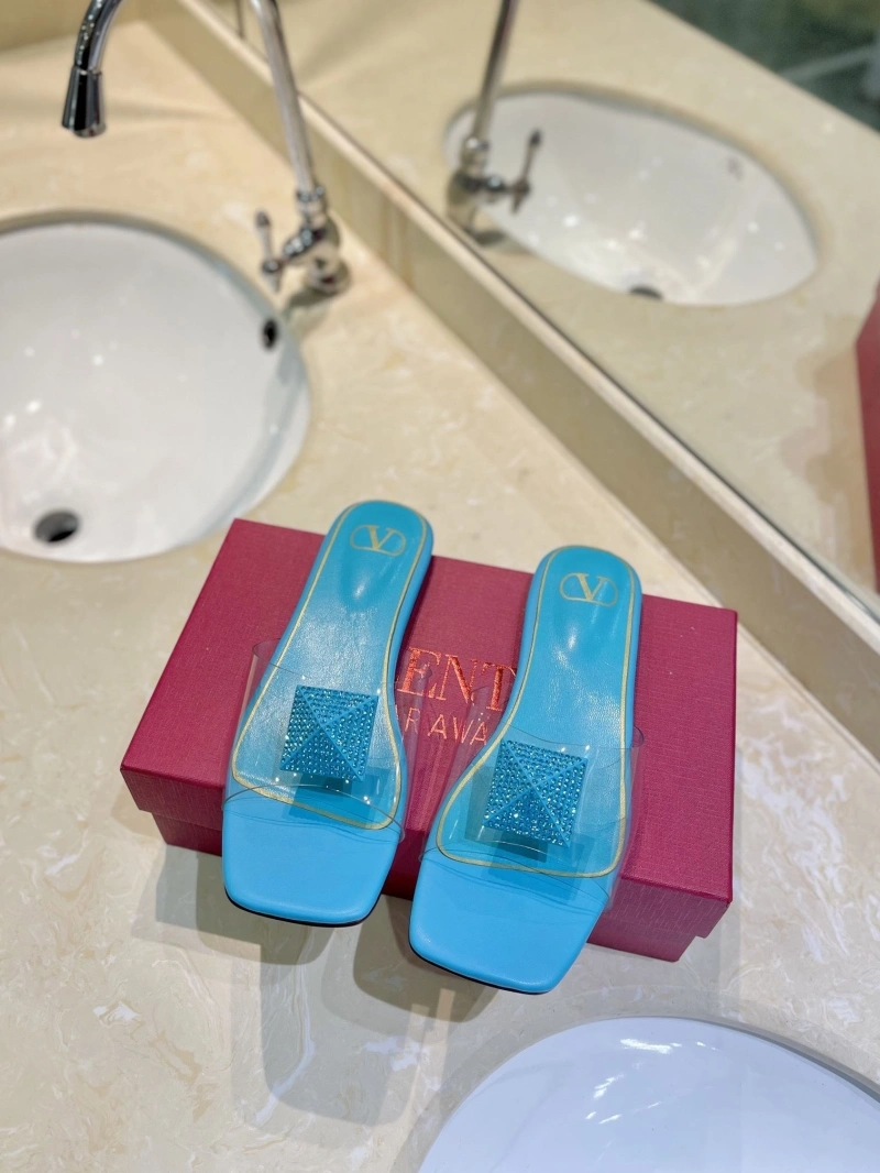 Cozy Vxlxntino Slippers 231788