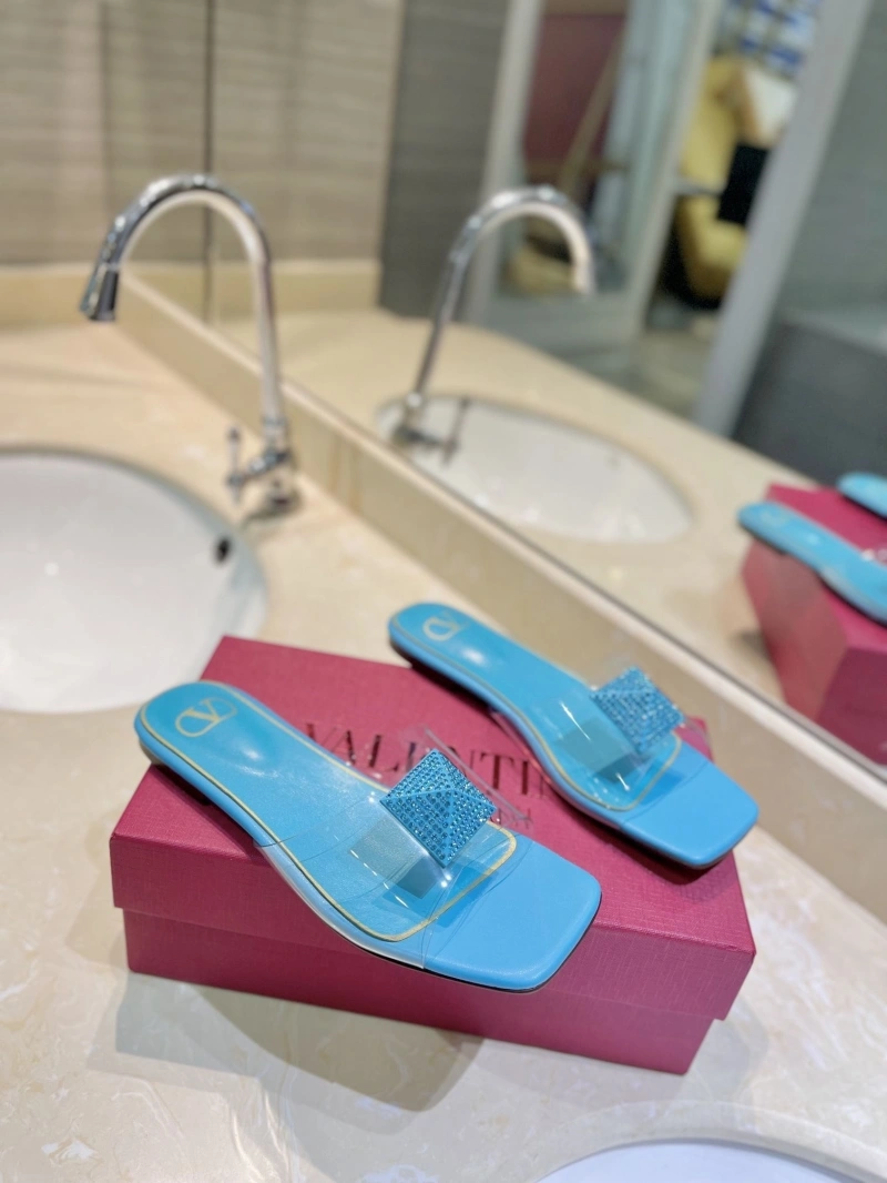 Cozy Vxlxntino Slippers 231788