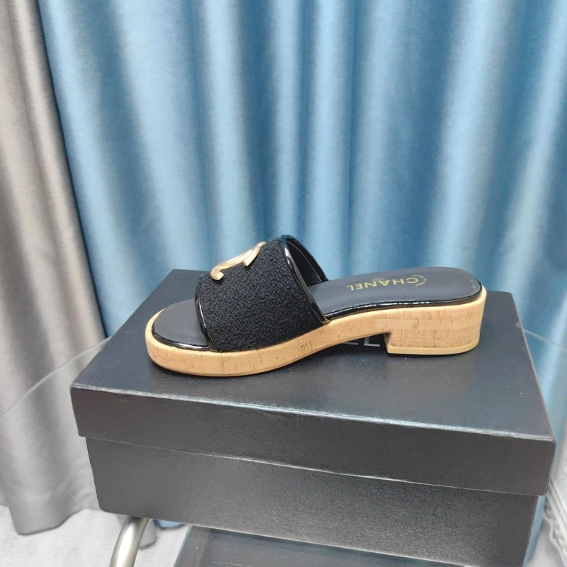 Chxnxl Slippers Bright 130565