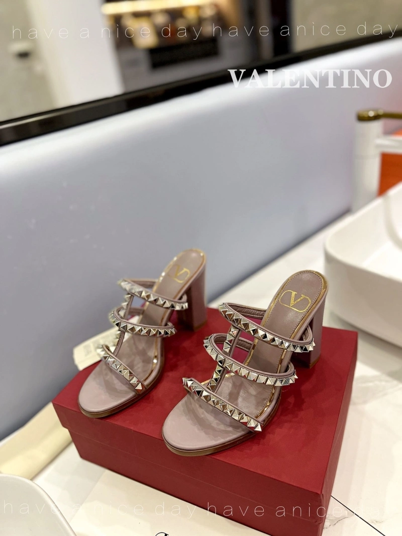 SportInspired Vxlxntino Slippers 231768