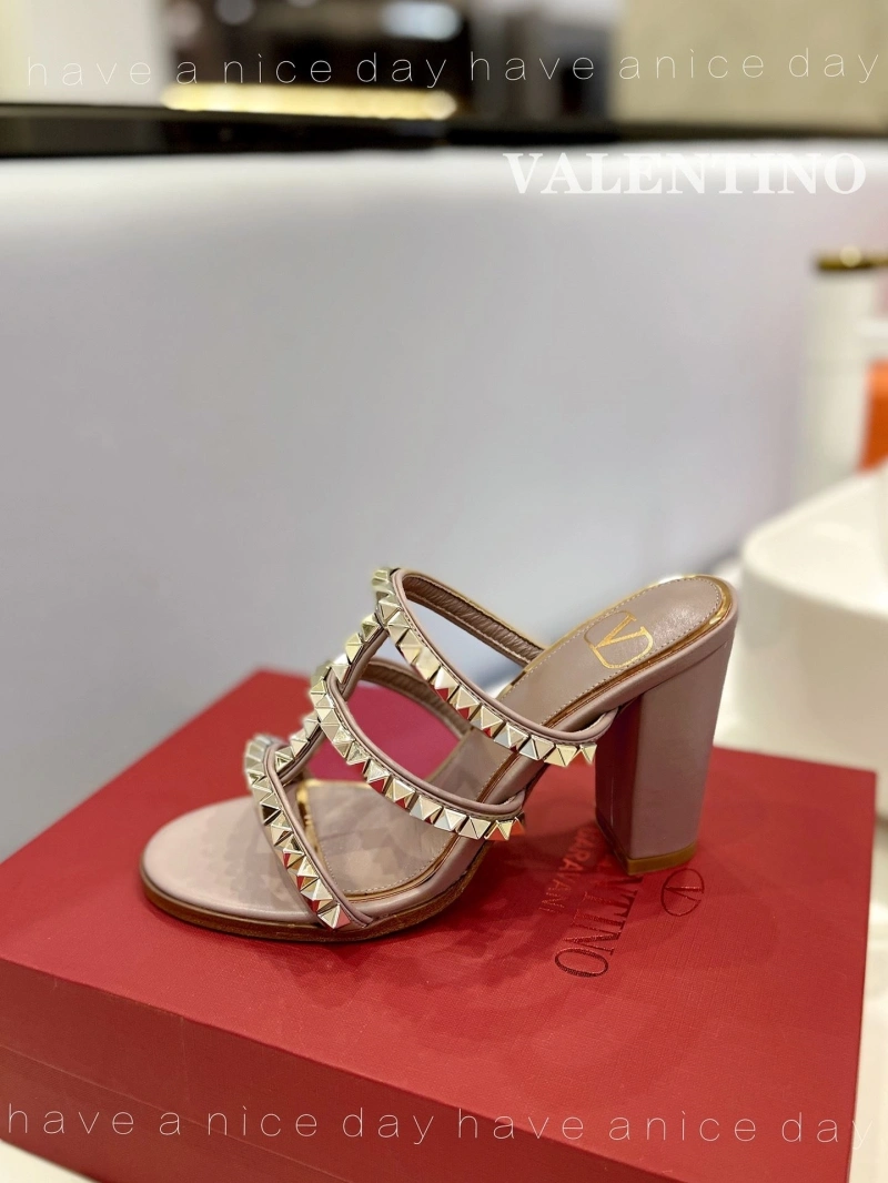 SportInspired Vxlxntino Slippers 231768