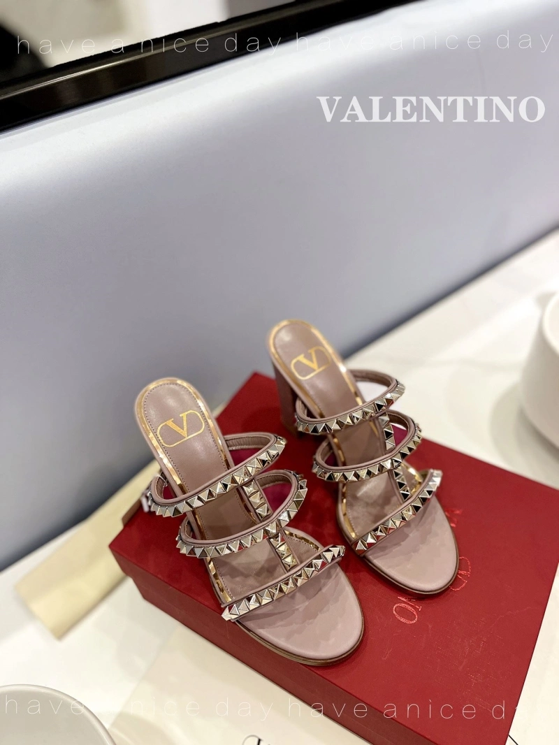 SportInspired Vxlxntino Slippers 231768