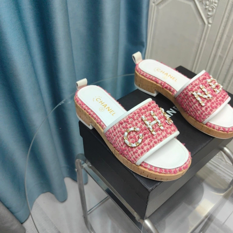 Bright Chxnxl Slippers 130562