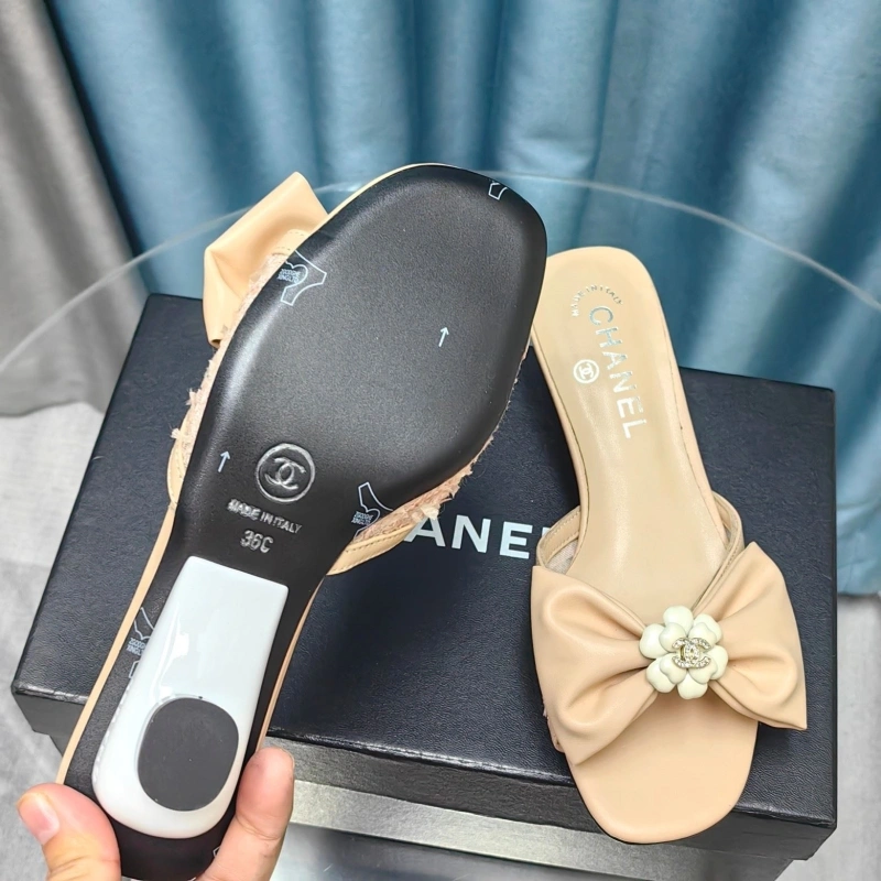 ModernLook Chxnxl Slippers 130555