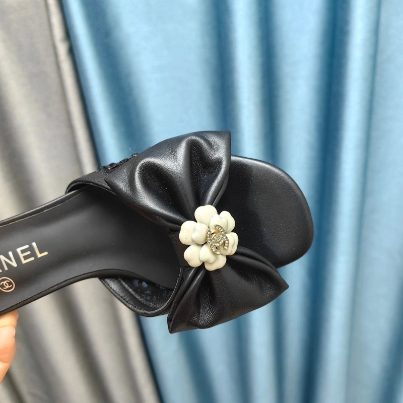 Elegant Chxnxl Slippers 130540