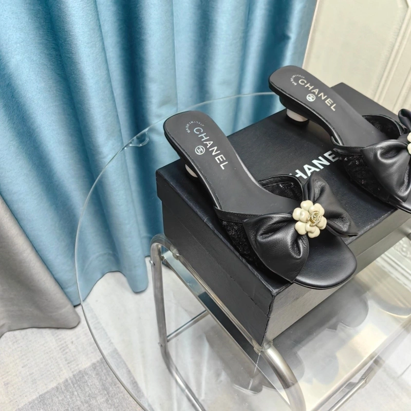 Elegant Chxnxl Slippers 130540