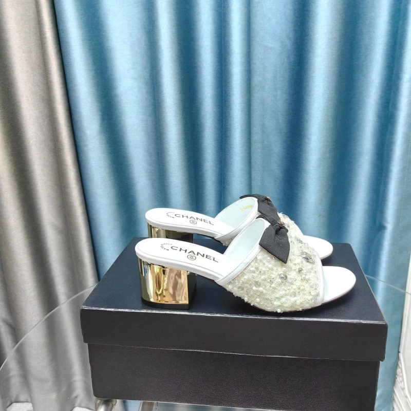 Functional Chxnxl Slippers 130536