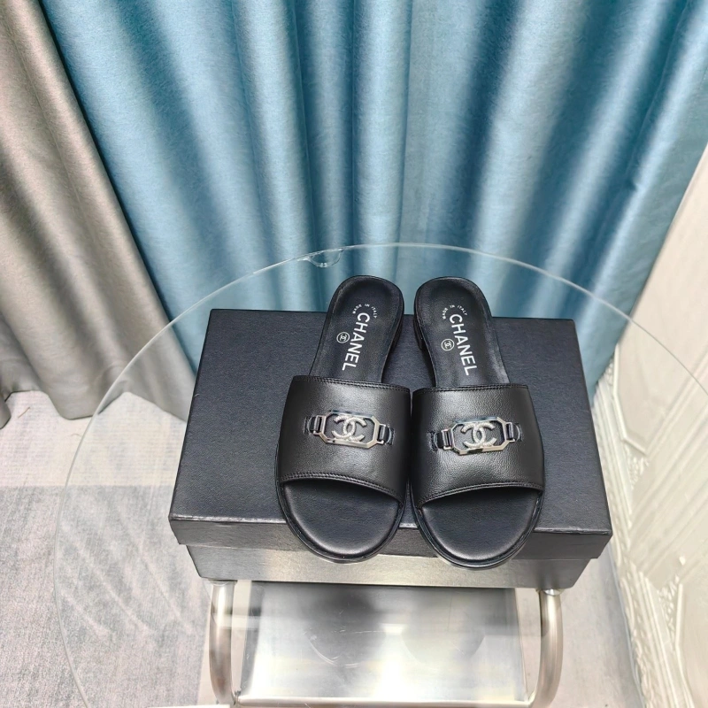 Functional Chxnxl Slippers 130535