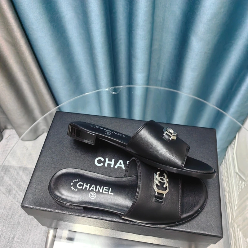 Functional Chxnxl Slippers 130535