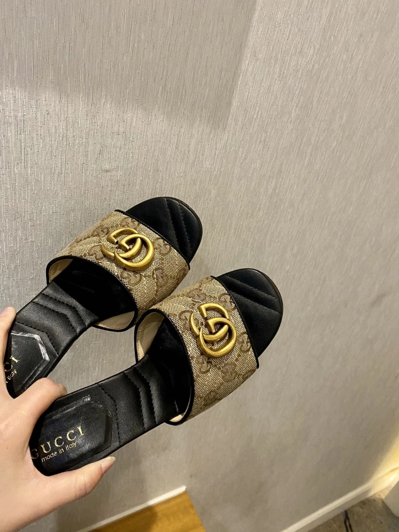 Sleek Gxccx Slippers 164809