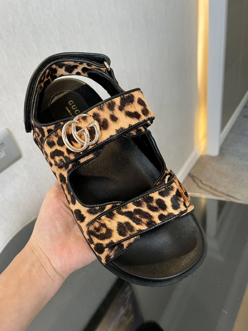 WellDesigned Gxccx Sandals 164855