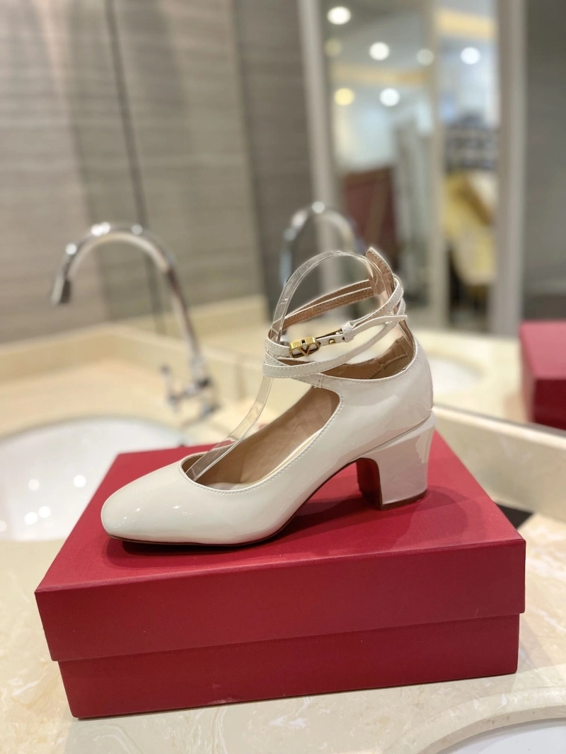 Comfortable Vxlxntino High Heels 232441