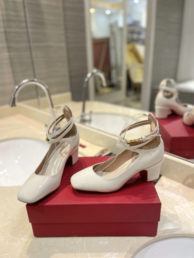 Comfortable Vxlxntino High Heels 232441