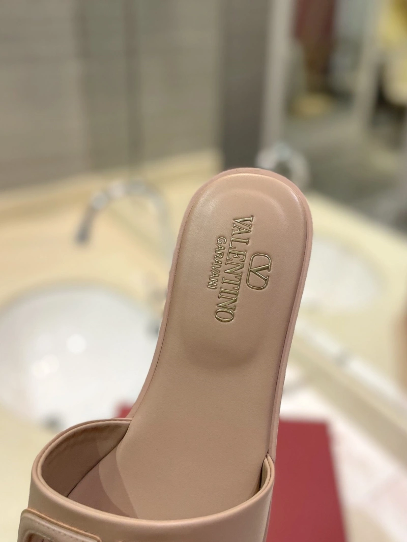 SportInspired Vxlxntino Slippers 231750