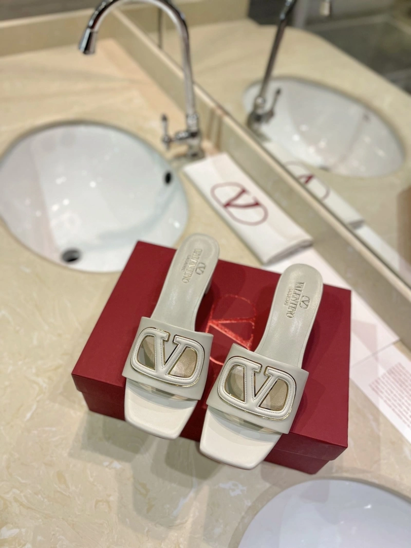 Reliable Vxlxntino Slippers 231732