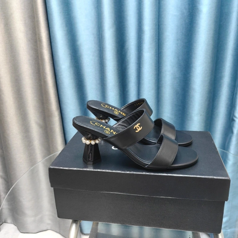 Chxnxl Sandals Bright 131032