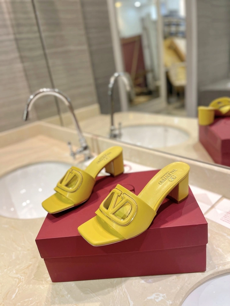 EyeCatching Vxlxntino Slippers 231733