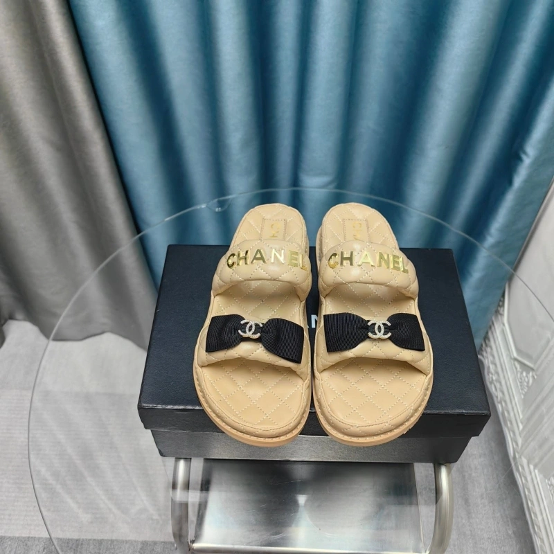 Durable Chxnxl Slippers 130524