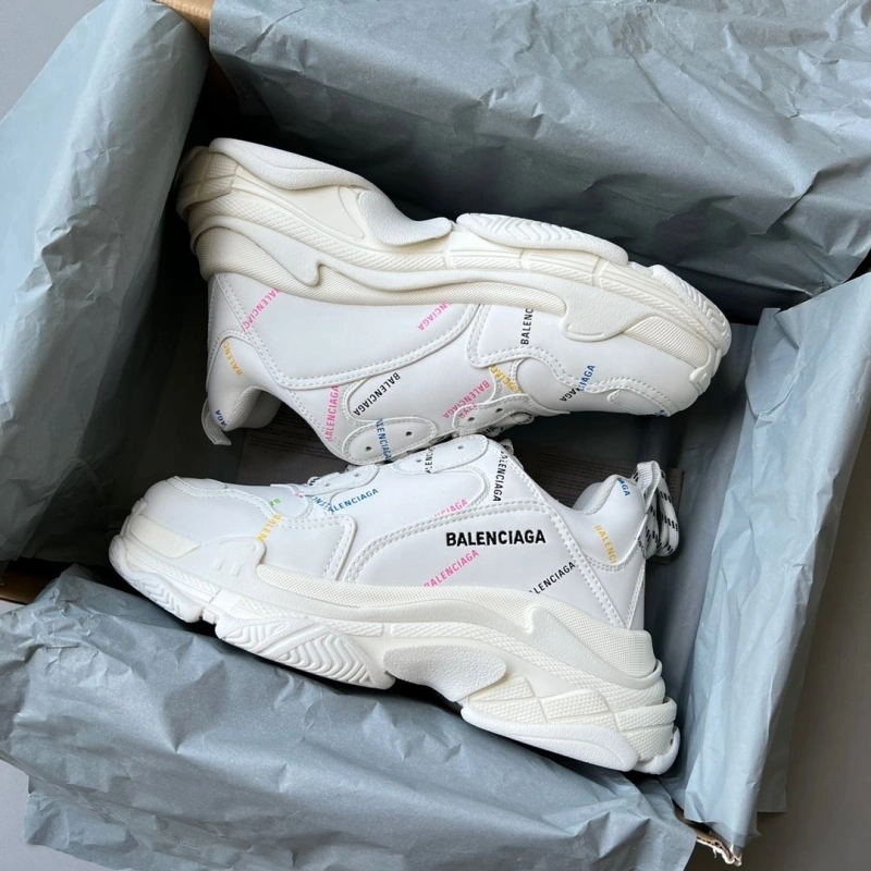 Sophisticated Bxlxnciaga Sneakers 110348