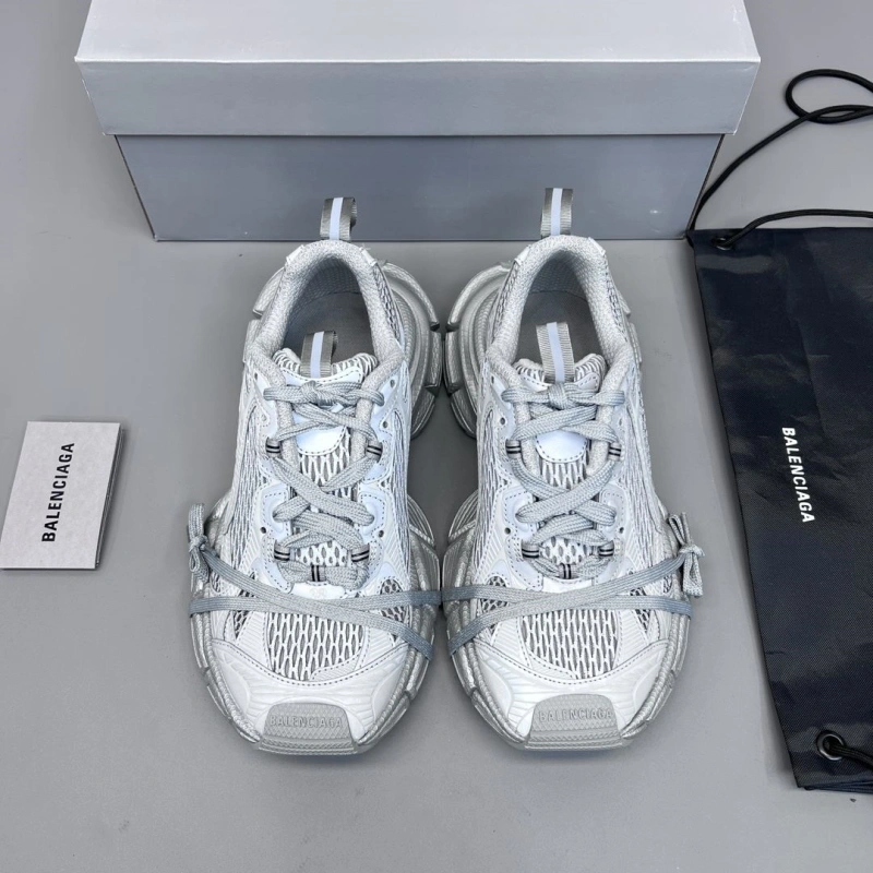 Bxlxnciaga Sneakers WellDesigned 110321