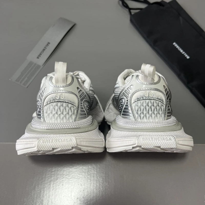 EasyMatch Bxlxnciaga Sneakers 110318