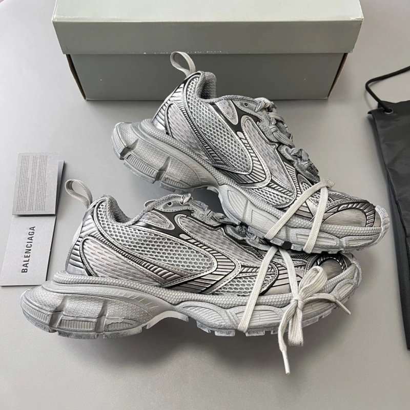 Bxlxnciaga Sneakers Refined 110313
