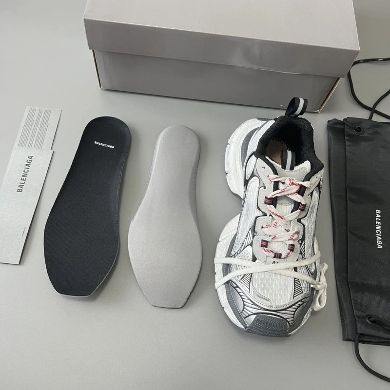 Resilient Bxlxnciaga Sneakers 110300