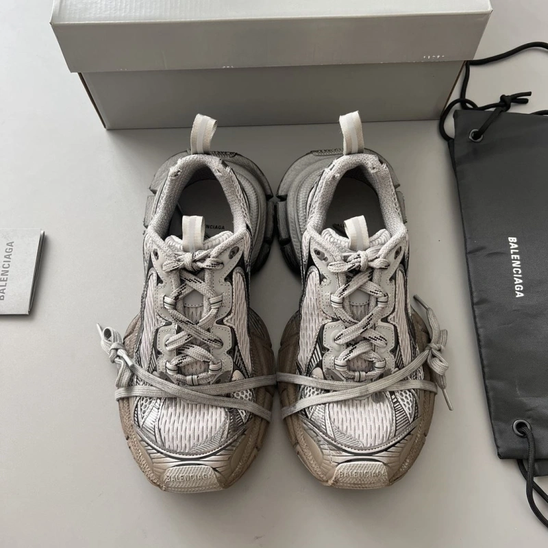 GoAnywhere Bxlxnciaga Sneakers 110295