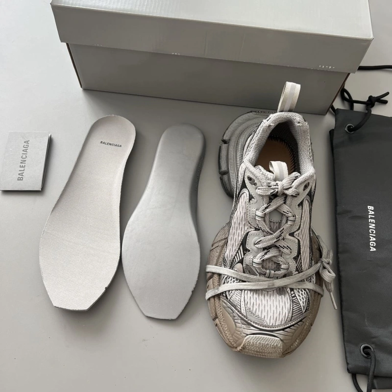 GoAnywhere Bxlxnciaga Sneakers 110295
