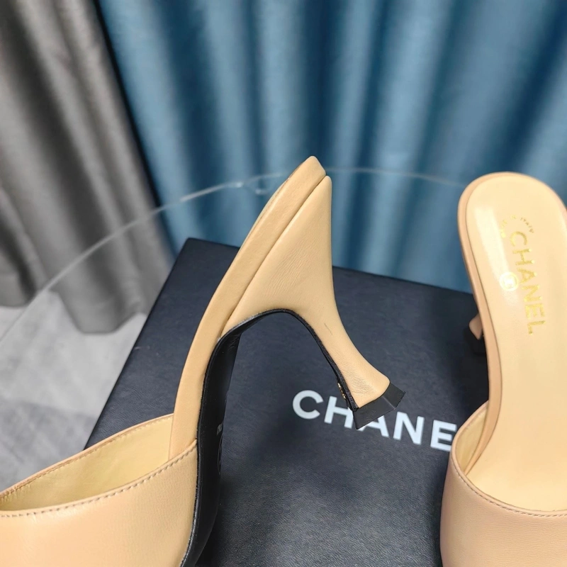 Trendy Chxnxl Slippers 130519