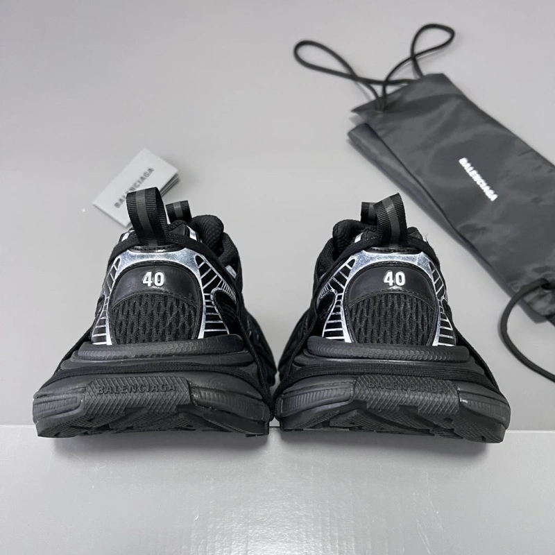 Resilient Bxlxnciaga Sneakers 110294