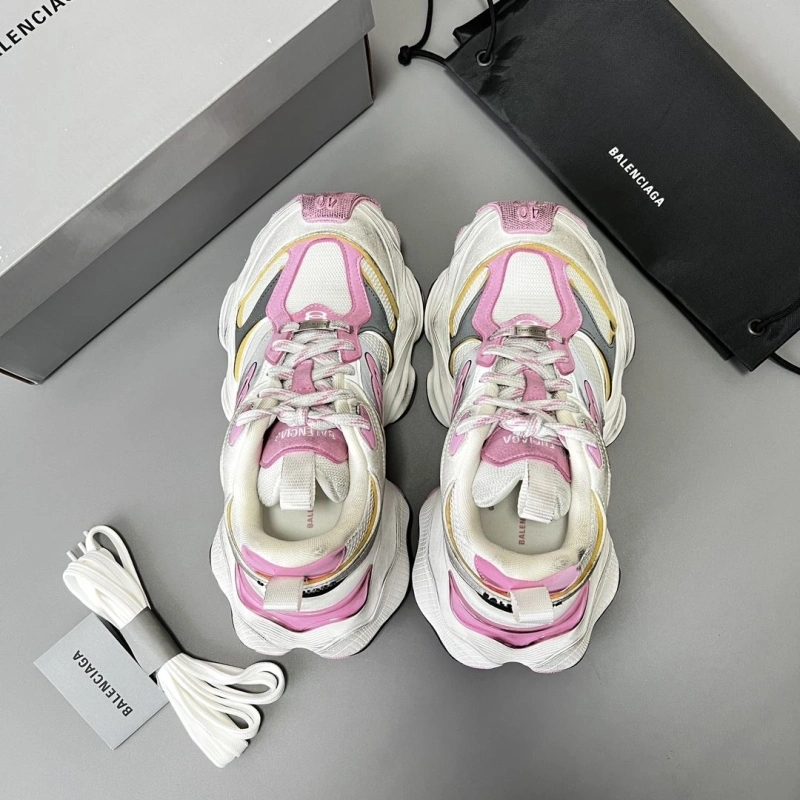 Versatile Bxlxnciaga Sneakers 110286