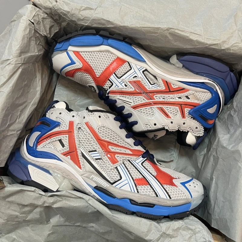 Versatile Bxlxnciaga Sneakers 110257