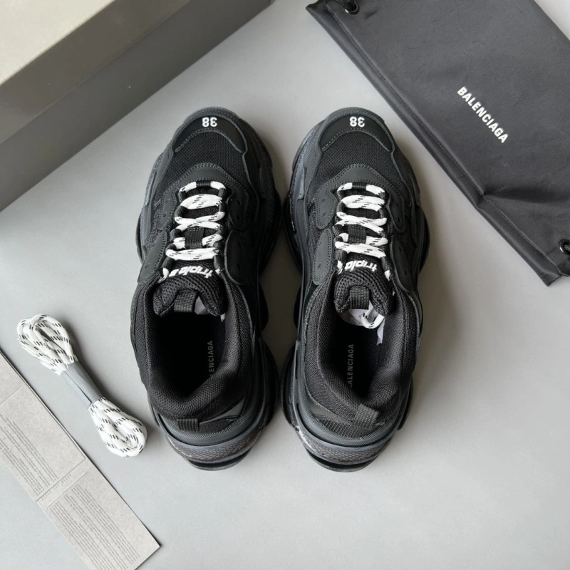 Sleek Bxlxnciaga Sneakers 110247