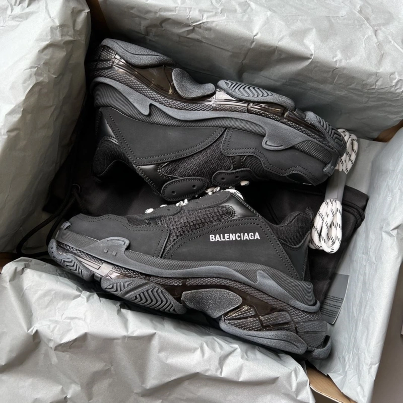 Sleek Bxlxnciaga Sneakers 110247