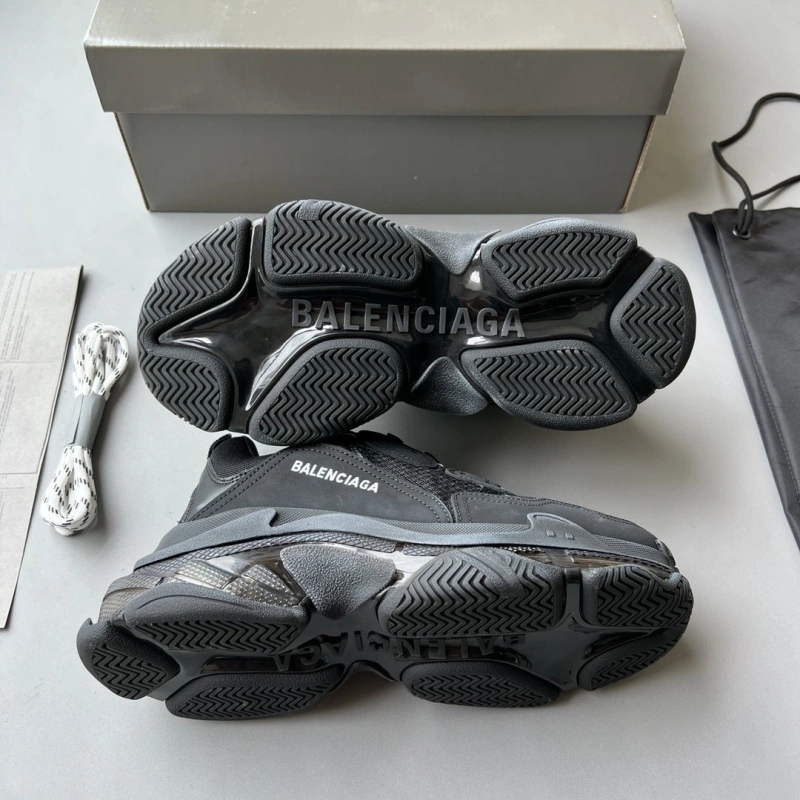 Sleek Bxlxnciaga Sneakers 110247