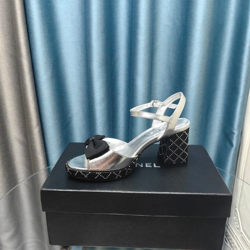 Chxnxl Sandals Vibrant 131018
