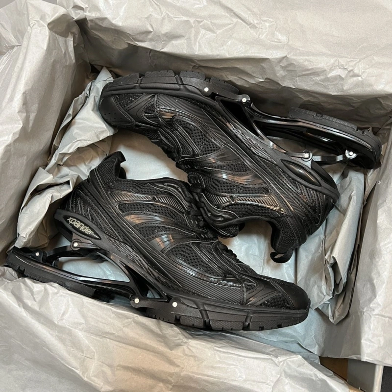 Vibrant Bxlxnciaga Sneakers 110200