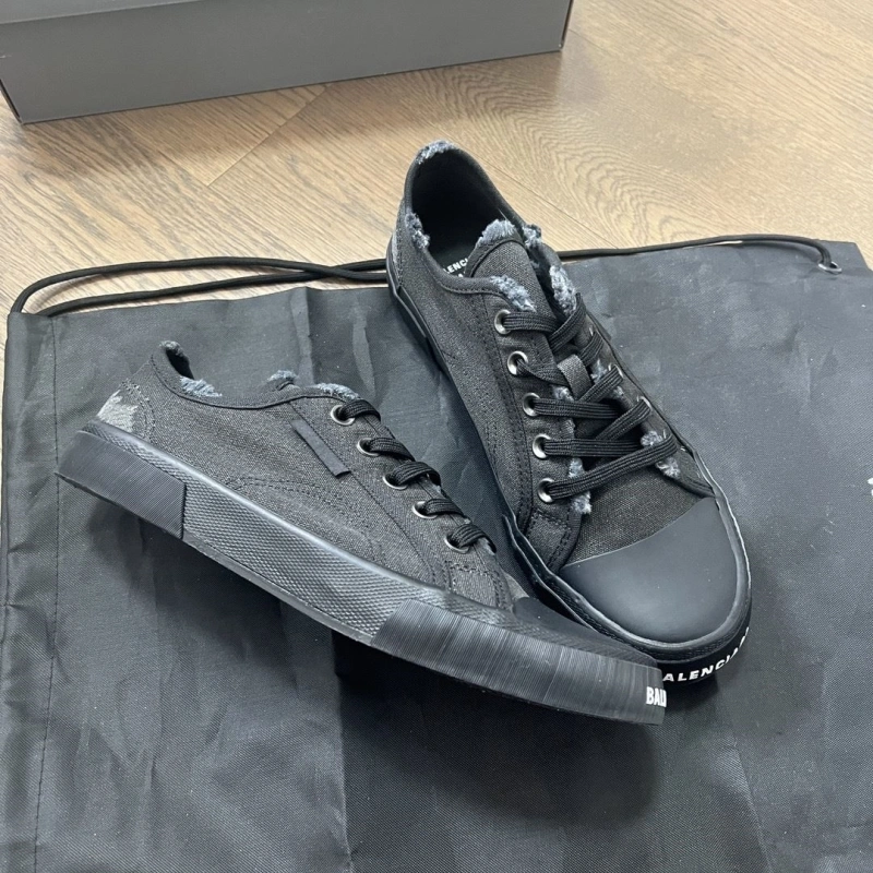 Bxlxnciaga Sneakers Resilient 110172
