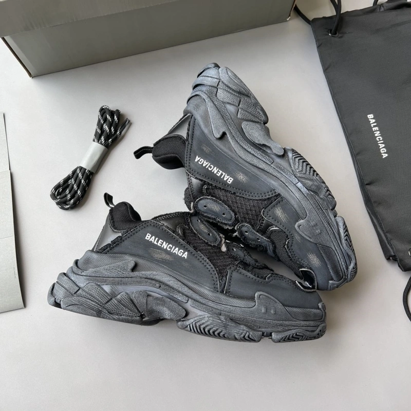 Minimalist Bxlxnciaga Sneakers 110159