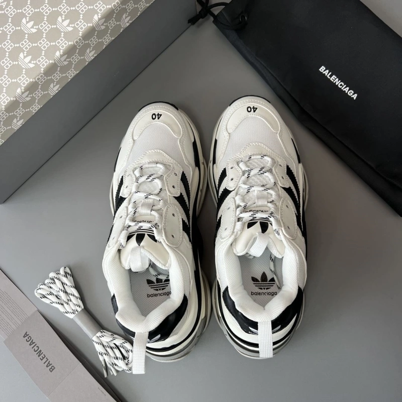 Bright Bxlxnciaga Sneakers 110154