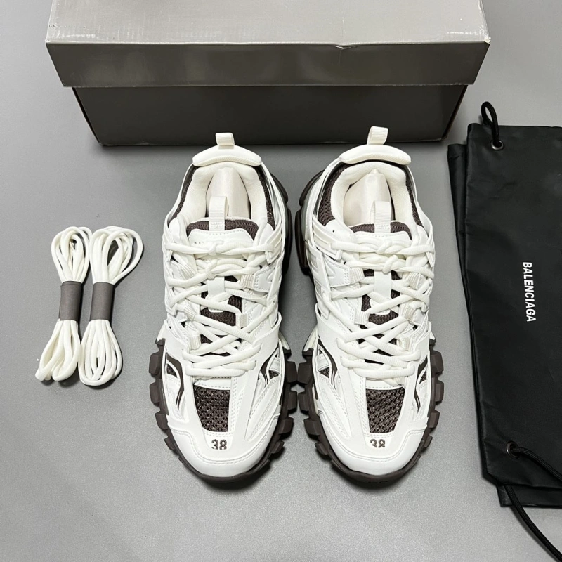 Sleek Bxlxnciaga Sneakers 110147