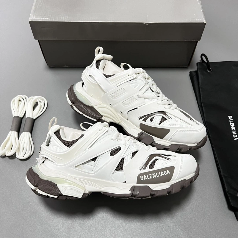 Sleek Bxlxnciaga Sneakers 110147